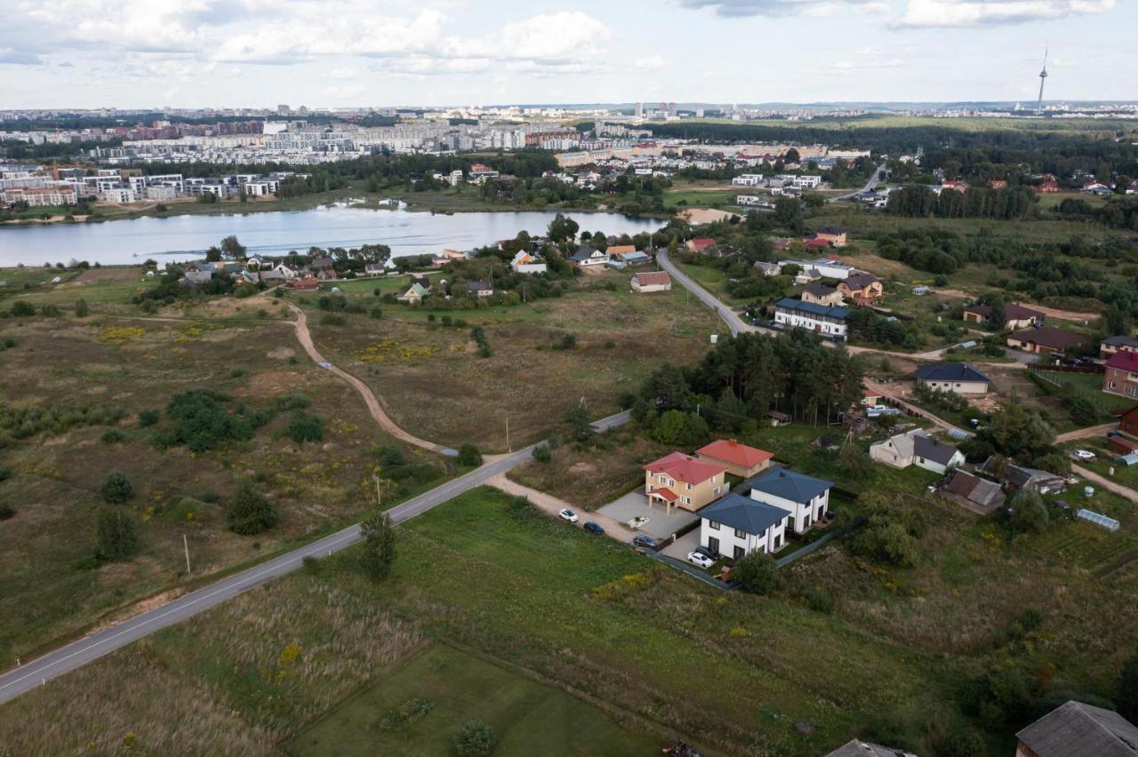 1 House Between Two Lakes Vilnius Bagian luar foto